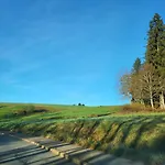 Schonach Mountain-top, Forest, Free Parking, New Kitchen, Garden-apartment Bathroom Has No Warm Water Apartmán Schonach im Schwarzwald
