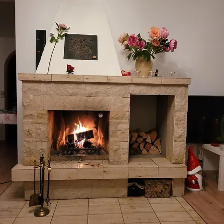 Schonach Mountain-top, Forest, Free Parking, New Kitchen, Renovated Bathroom