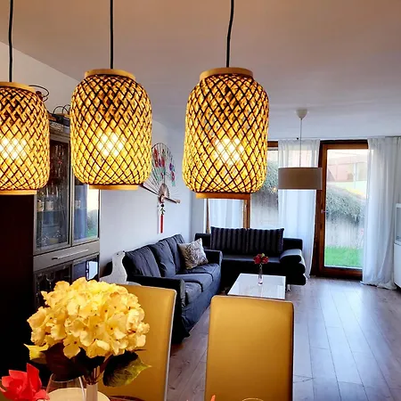 Favorable To Guests Because Of Recently Noticed Problem! Schonach Mountain-top, Forest, Free Parking, New Kitchen Appartamento