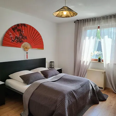Book3Days-Stay4Days-1Dayfree!! Only Offer For Short Time, Ask Host For Details, 2 Apartments, 15 People, Free Parking, New Kitchen, Renovated Bathroom, High-Speed Internet Apartment Schonach im Schwarzwald