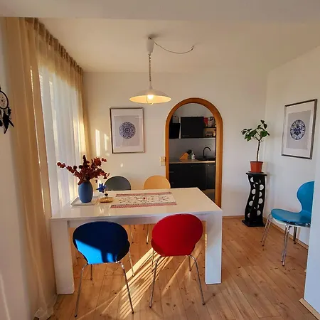 Апартаменты Schonach Mountain-top, Forest, Free Parking, New Kitchen, Renovated Bathroom Schonach im Schwarzwald
