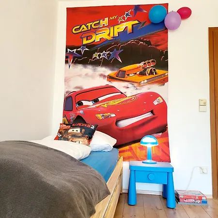 Book3Days-Stay4Days-1Dayfree!! Only Offer For Short Time, Ask Host For Details, 2 Apartments, 15 People, Free Parking, New Kitchen, Renovated Bathroom, High-Speed Internet