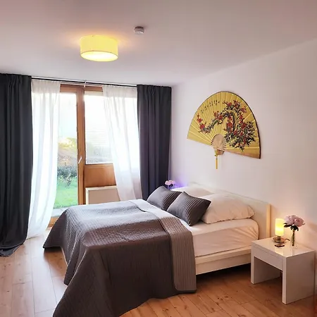 Schonach Mountain-top, Forest, Free Parking, New Kitchen, Renovated Bathroom Апартаменты Schonach im Schwarzwald