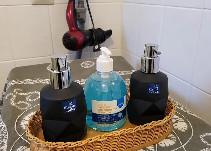 Favorable To Guests Because Of Recently Noticed Problem! Schonach Mountain-top, Forest, Free Parking, New Kitchen Appartamento *